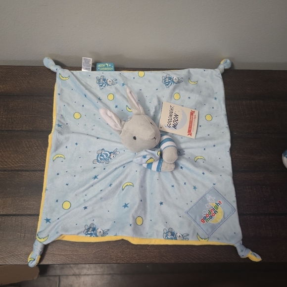 Goodnight Moon Baby Lovey And Bunny Security Blanket Satin Plush Kohls Cares - Picture 2 of 15